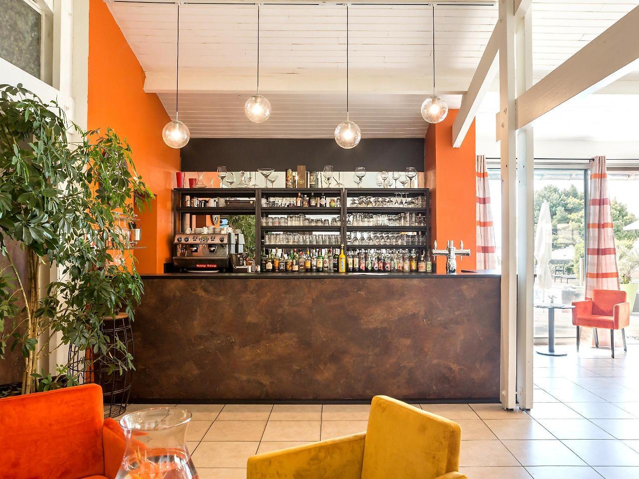 Logis Hotel Restaurant La Citadelle Бле Екстериор снимка