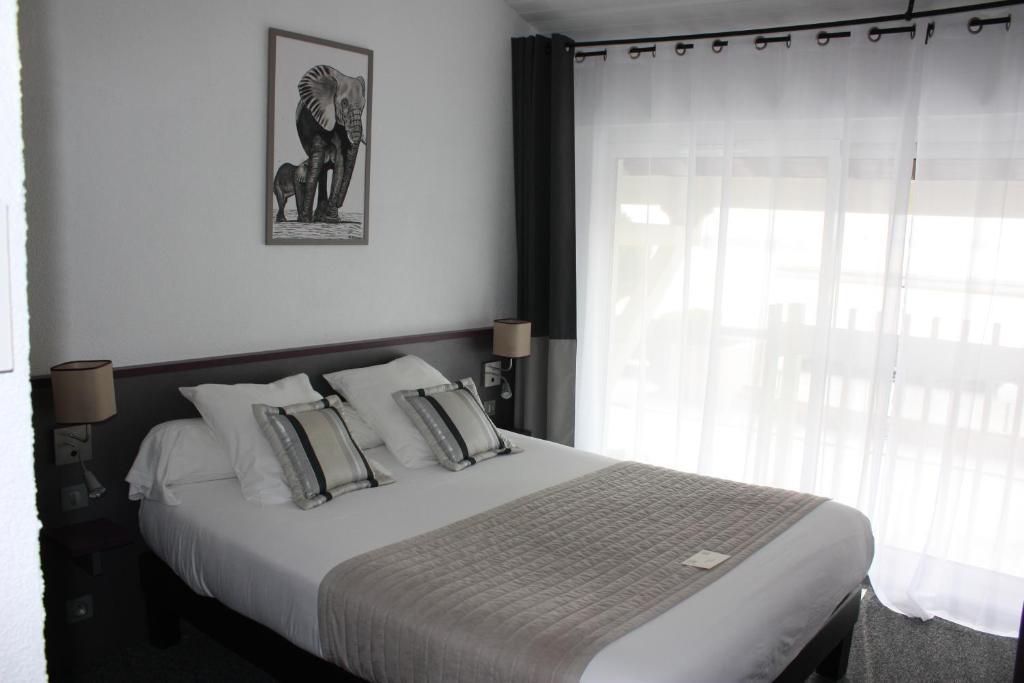 Logis Hotel Restaurant La Citadelle Бле Екстериор снимка