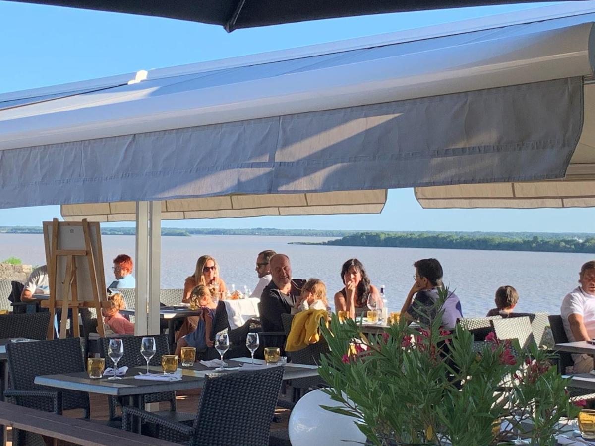 Logis Hotel Restaurant La Citadelle Бле Екстериор снимка